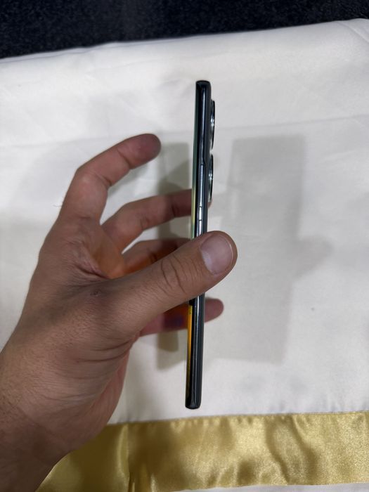 honor 70 pamit 8.128g holati yahwi 1.2 ta joyida qirilgan joyi bor nom