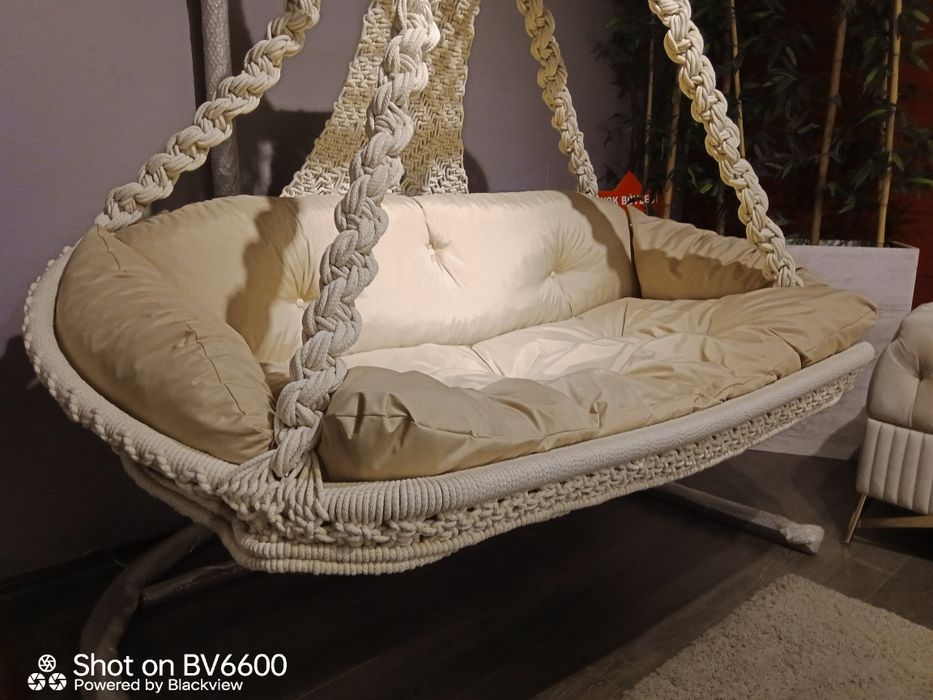 Люлеещо се кресло за градина