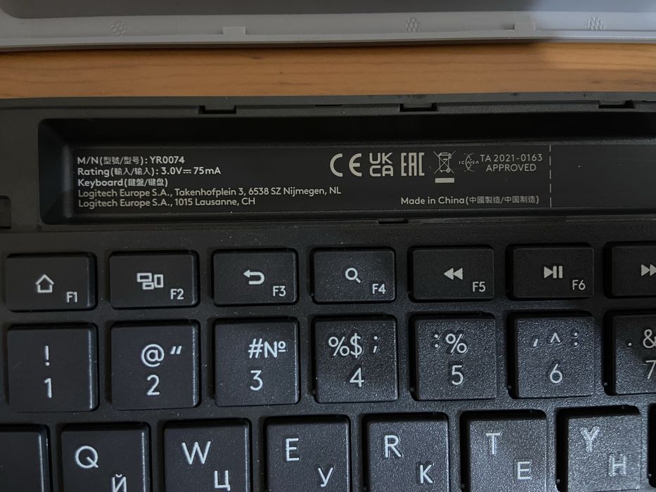 Клавиатура  logitech K580