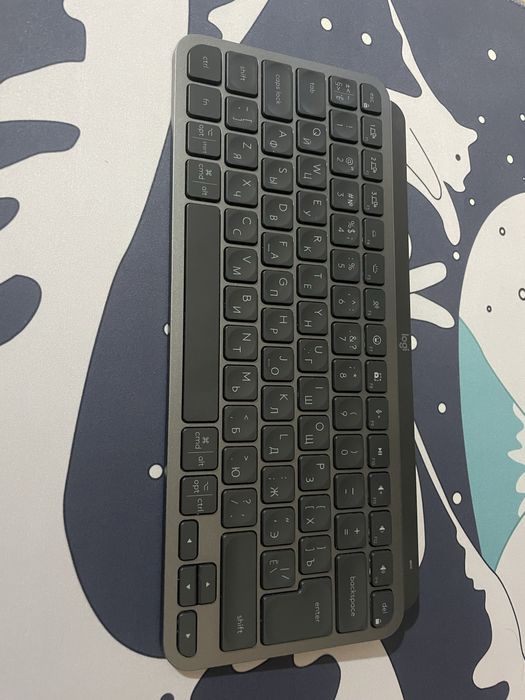 Logitech MX keys mini, мышка Logitech M650 L, два вида подключения