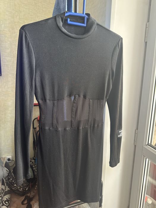 Продаю платье, и туфли 35 размера