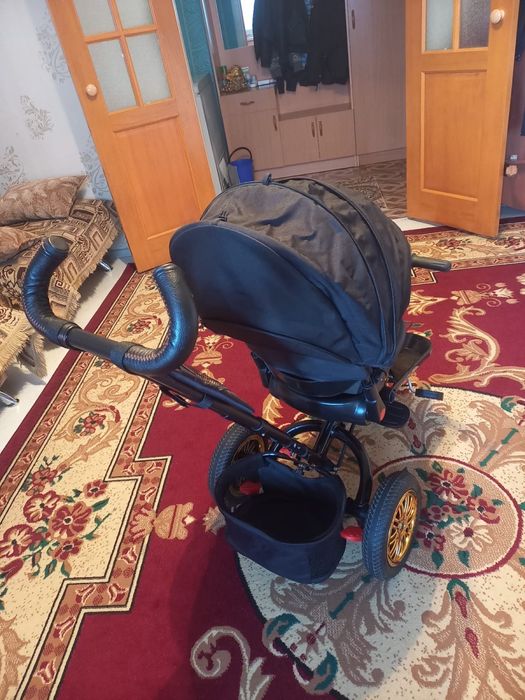 Трехколясный велосипед