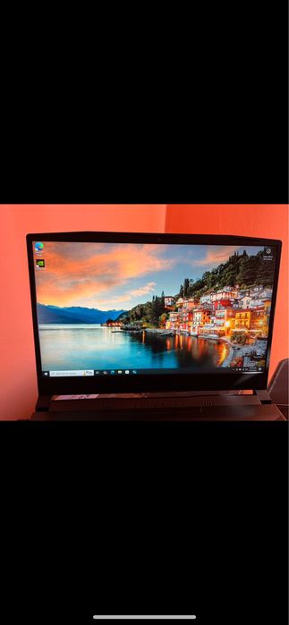 Vand Laptop, Monitor si Microfon