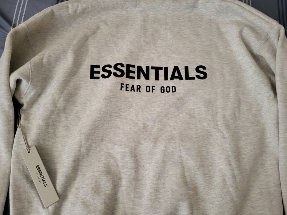 Сиво горнище essentials/ есеншълс размер M