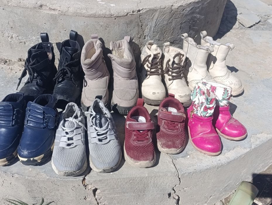 Продам обувь для девочки