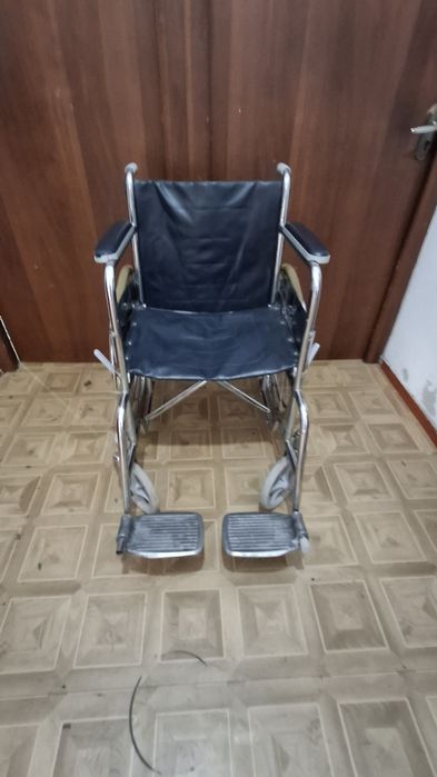 Инвалидная коляска