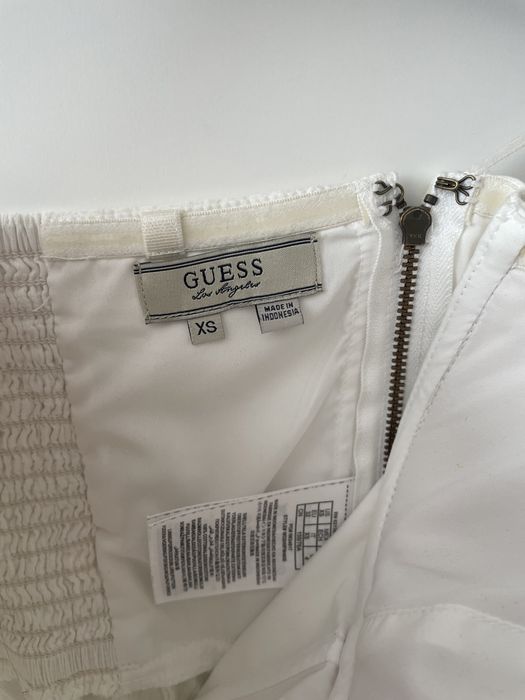 Бяло бюстие Guess
