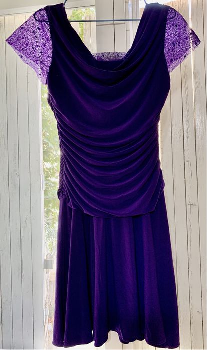 Вечерние и коктейльные платья/Смотрите фото