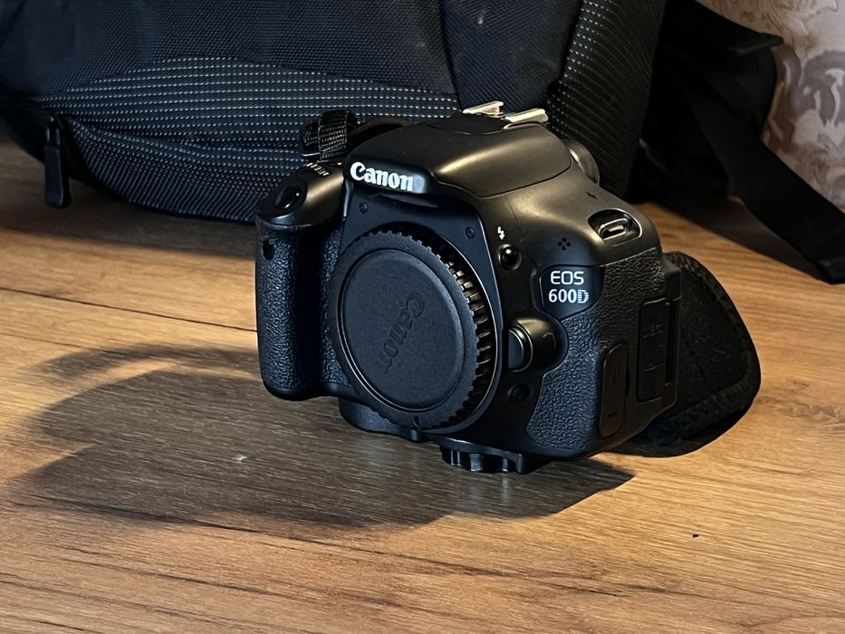 Продам Canon EOS 600D в хорошем состоянии.