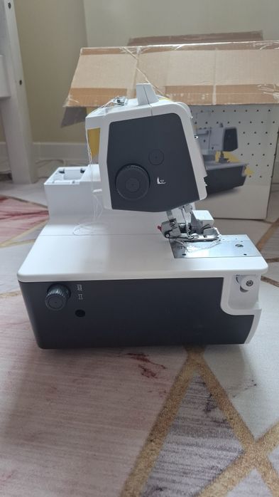 Продам оверлок Bernina