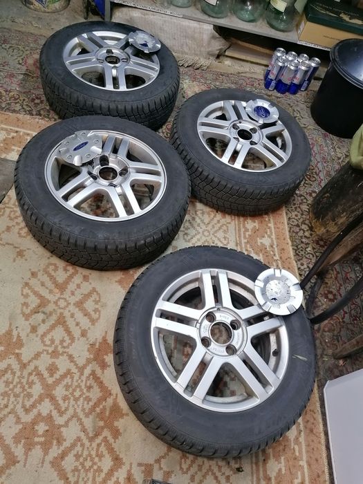 Vand cauciucuri iarna 195/60 R15