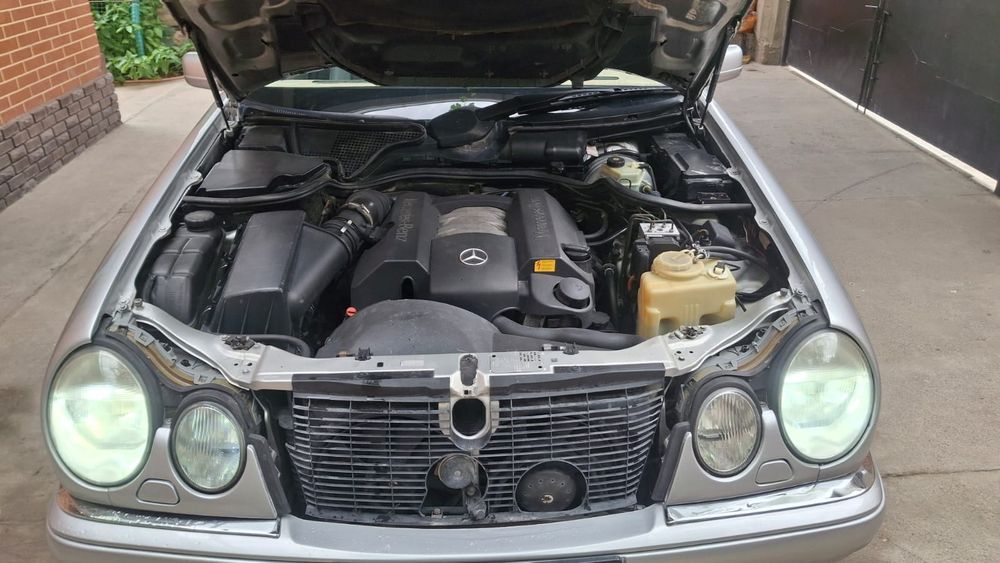 W210 сатылады  Мерседес