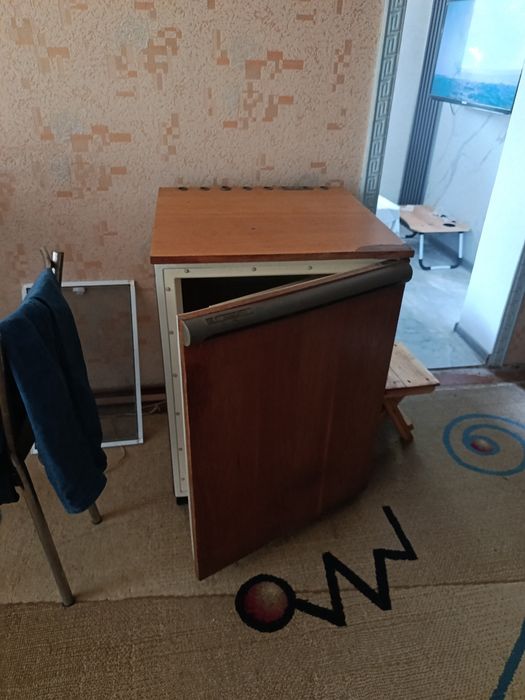 Продается и холодильник снайге-5