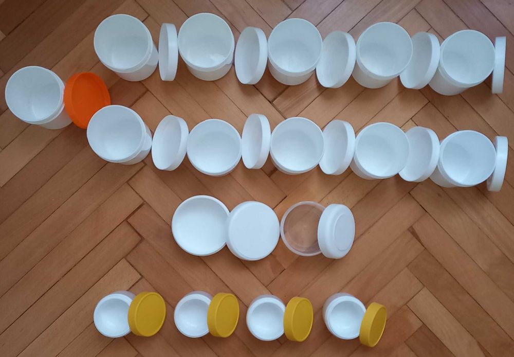 Set borcane recipiente cosmetice plastic sau sticla