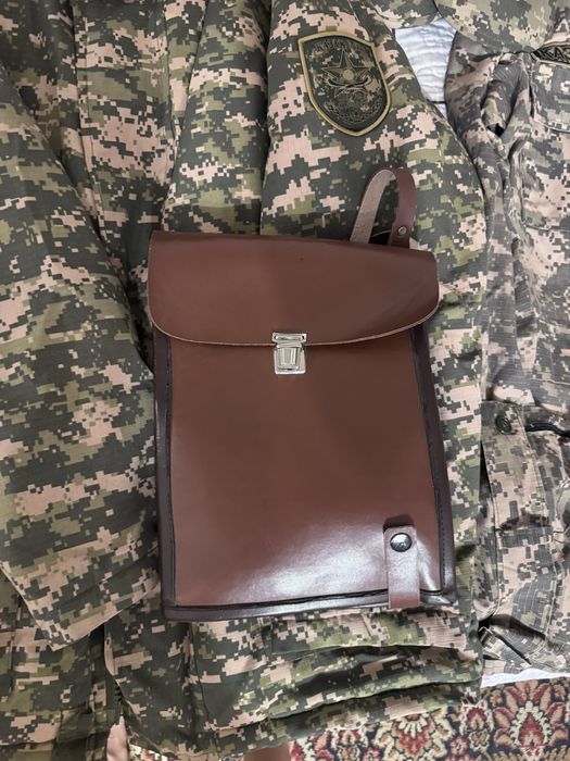 Продается планшет, сумка военная