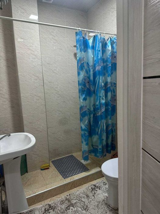 2 хоналик квартира 2 кават кирпичный дом, 6 микр