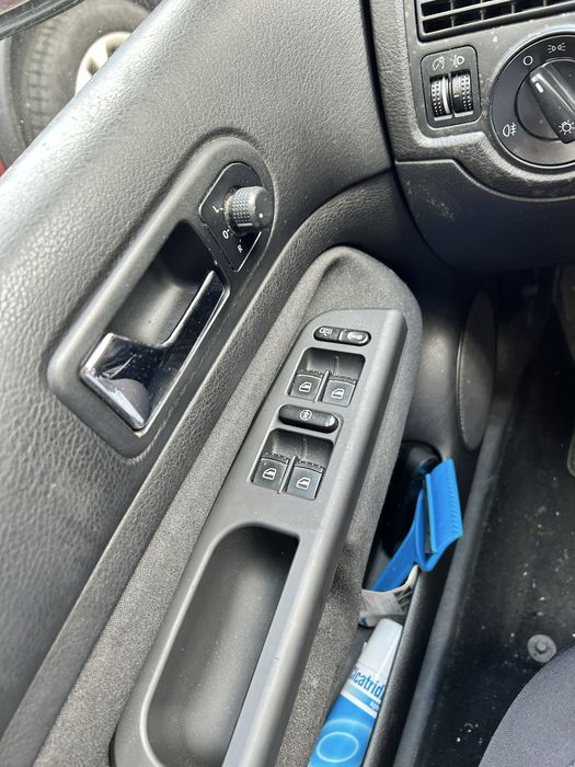 VW Golf 4 1.4 16V 2002 – complet, acte/fiscal, ideal piese/proiect