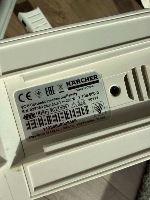 Karcher VC 6 Cordless Premium + 3 аккумулятора