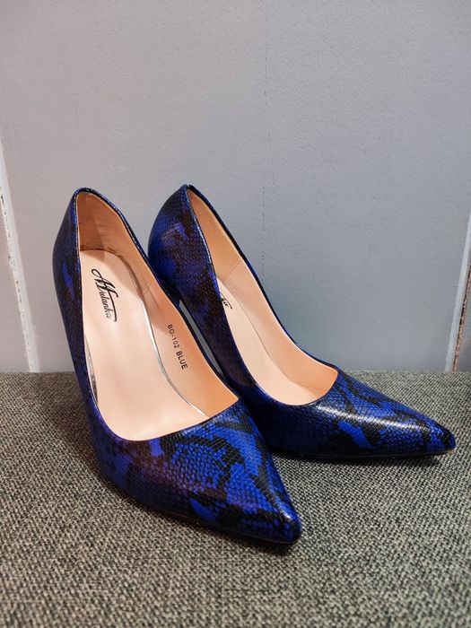 Обувки на ток, токчета, официални обувки