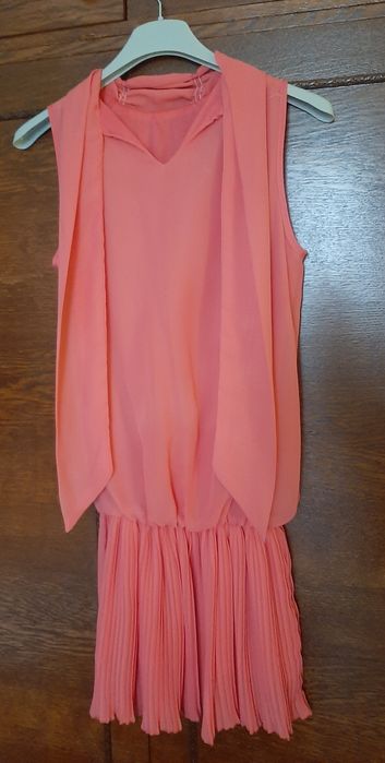 Vând rochie mărime 36/S