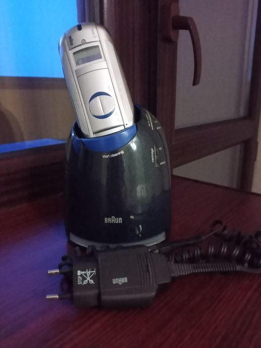 Электробритва Braun 8995