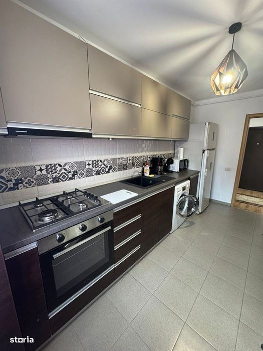Apartament 2 camere | Decomandat | Centrală proprie | Parcare gratuită