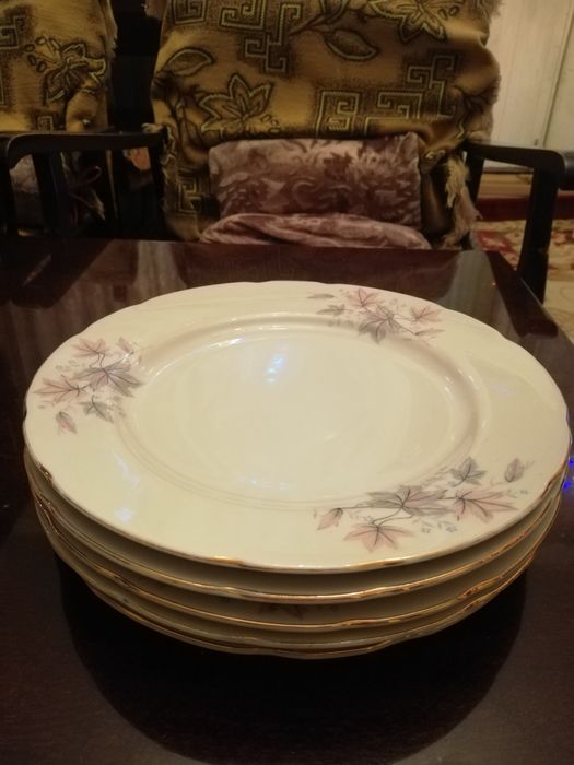 Тарелки японские двух видов