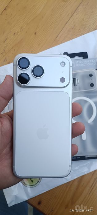 Iphone  17 pro max 256 silver