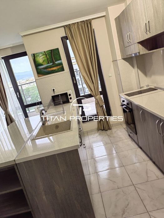 Дава се под наем Четиристаен апартамент в Пловдив, Христо Смирненски - 150 кв.м за 600 € - Снимка #1