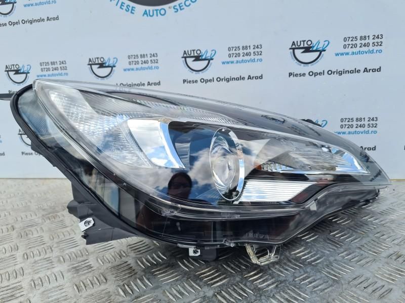 Far OE lupa cu halogen dreapta Opel Cascada