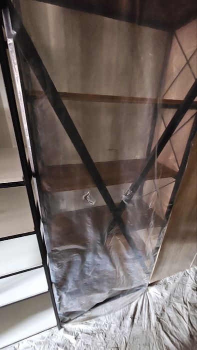 Стеллаж сотилади Лофт