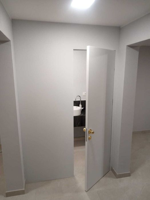 Spatii birouri  intre  40/100/185 mp cu parcare privată!