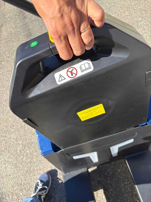 Transpaleta electrica 1500 kg noua, garantie 2 ani