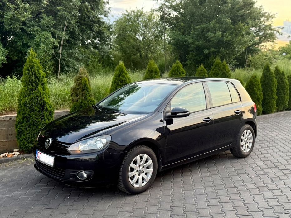 VW Golf 1.2 benzină 105 cp model 2012 euro 5 
-199970 km