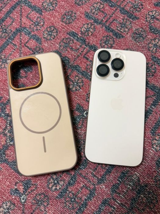 Продам айфон 16 про 256