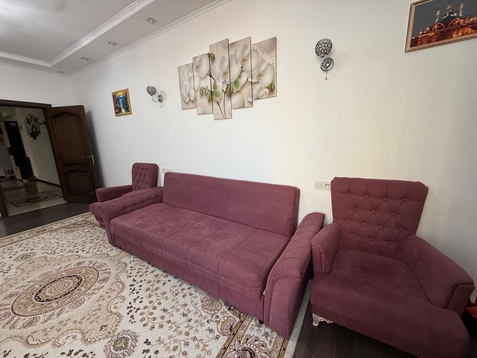 Диван и кресло за 50 000 тг