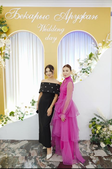 Платье вечернее одевала 1 раз