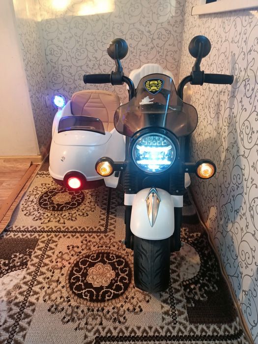 Продам электромобиль