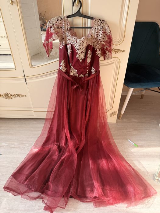 Платье на вечер для девушек. Коктельное платье.