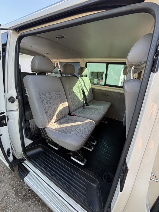 Volkswagen Transporter T5 2.5 TDI