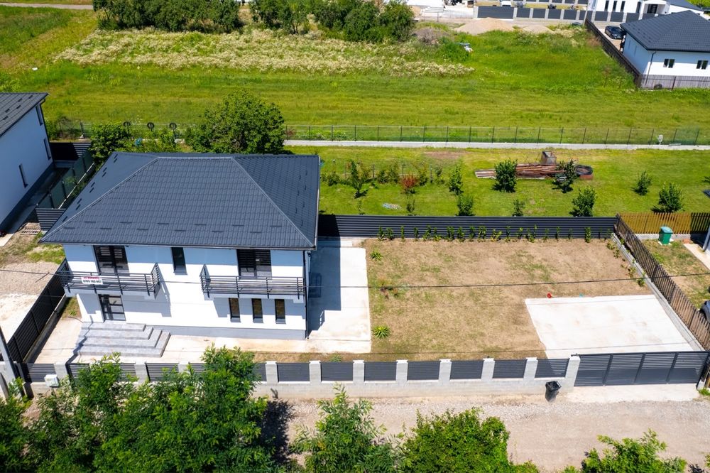 Casă 2026/dormitoare4 /cladură în pardoseală/ 3 băi