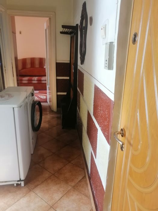 Închiriez apartament 2 camere