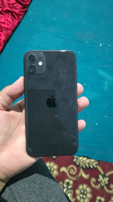 Продам айфон11 в хорошем состоянии