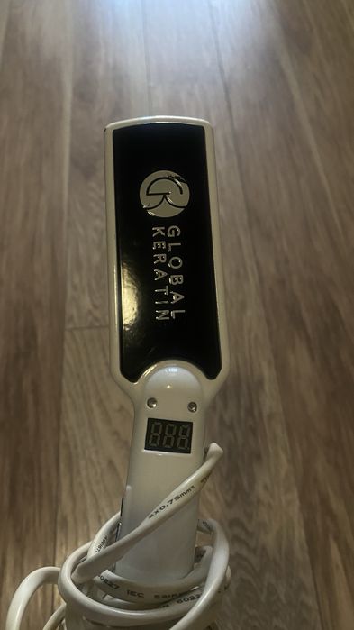 Продам утюжок для волос