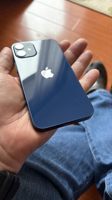 Iphone 12 Mini.