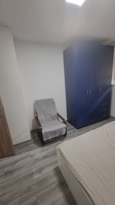 Dau in chirie apartament 3 camere