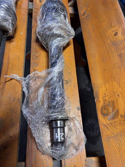 Тайота авенсис граната