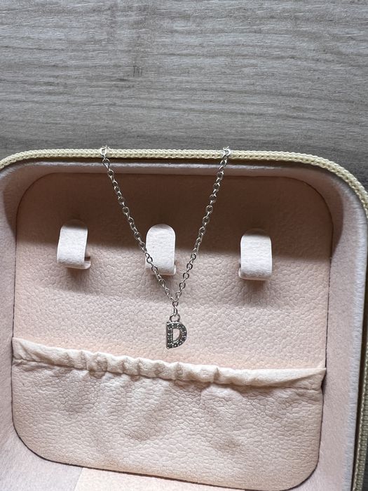 Сребърно колие (s925) с буква Д