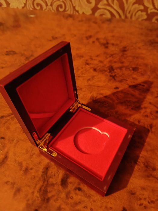 Футляры для монет