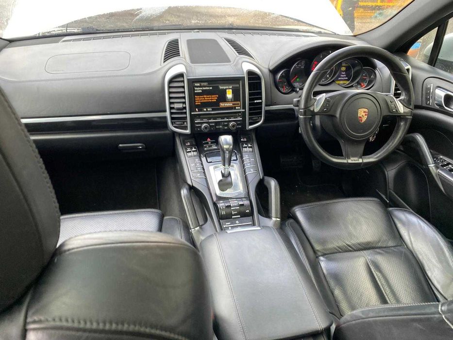 dezmembrez porsche cayenne cod motor CRCA/bara fata cayenne/faruri